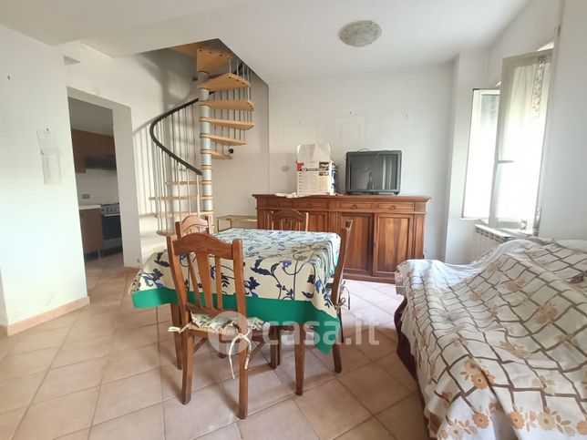 Appartamento in residenziale in Via Dormelletto