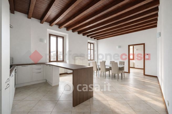 Appartamento in residenziale in Via Poli