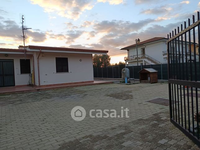 Casa indipendente in residenziale in Strada Portosello 272