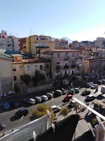 Appartamento in residenziale in Piazza Ottocalli