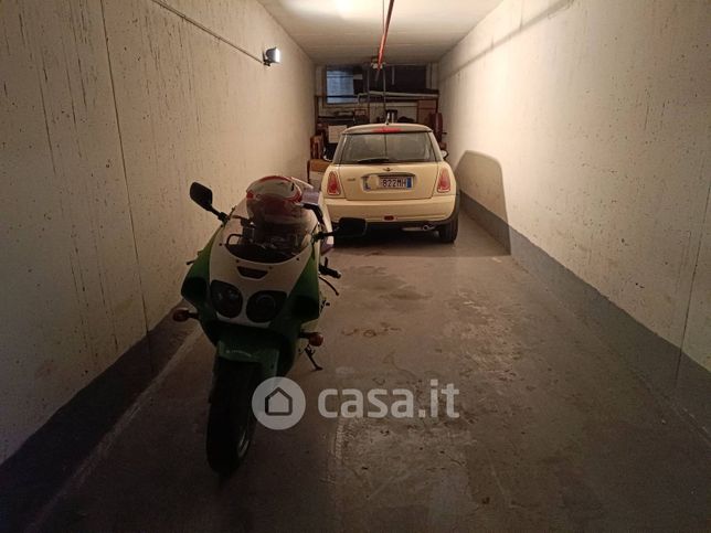 Box/posto auto in residenziale in Corso G. Agnelli 4