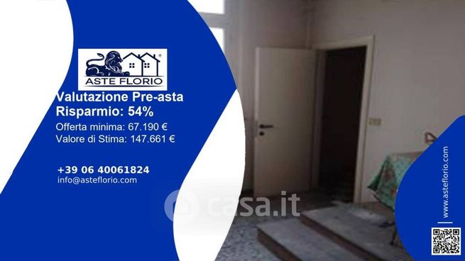 Ufficio in commerciale in Via Gaetano Lapis 52