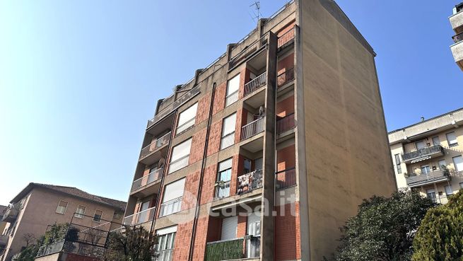 Appartamento in residenziale in Via Genova 15