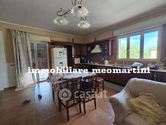 Villa in residenziale in Via Cugno Canne 43