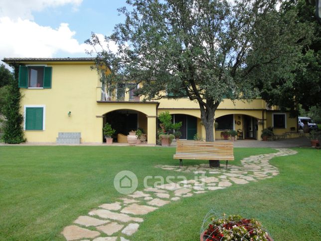 Villa in residenziale in Via del Sorbo