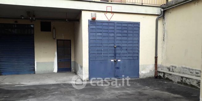 Box/posto auto in residenziale in Via Piave 1