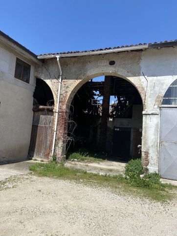 Rustico/casale in residenziale in Via Bartolomeo Colleoni