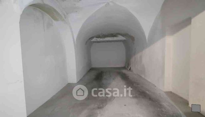 Box/posto auto in residenziale in Via Campana
