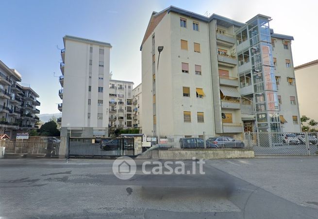 Appartamento in residenziale in Piazza Fausto e Luigi Gullo