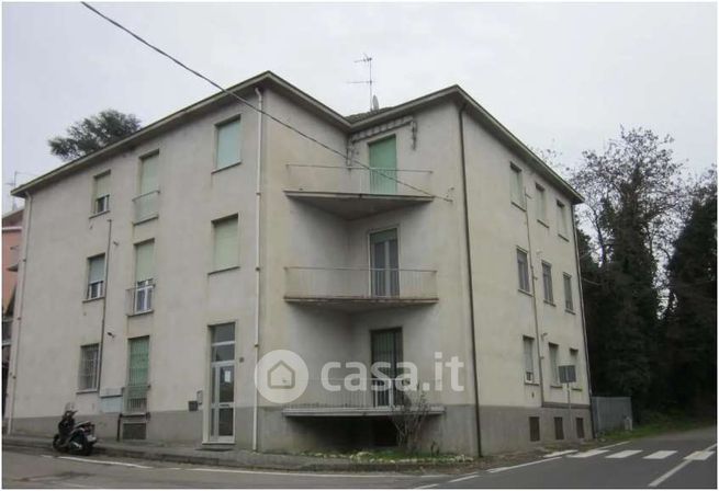 Appartamento in residenziale in Via Amedeo di Savoia Duca d'Aosta 15