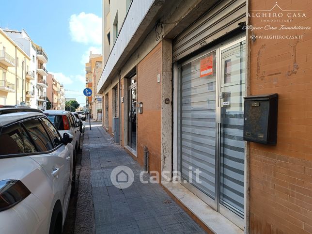 Ufficio in commerciale in Via Alessandro Manzoni 39