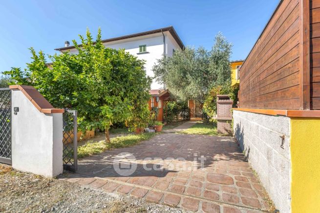 Villetta a schiera in residenziale in