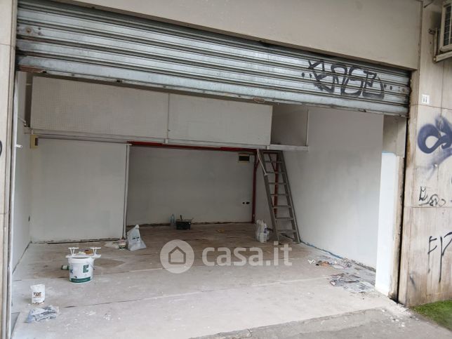 Box/posto auto in residenziale in Via Bologna