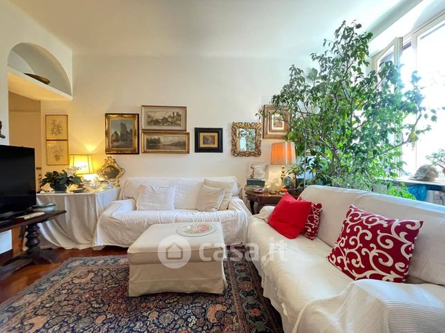 Appartamento in residenziale in Via Carlo D'Adda