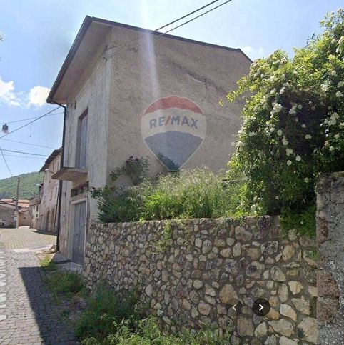 Garage/posto auto in residenziale in Via della Faina