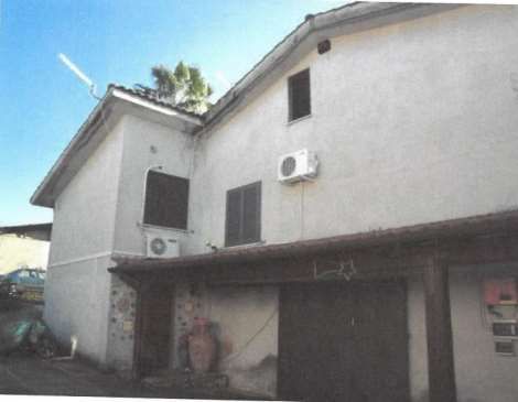 Villetta a schiera in residenziale in Via Giannetta