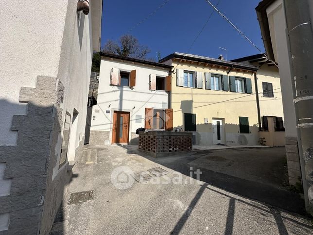 Rustico/casale in residenziale in Strada per Longera 358