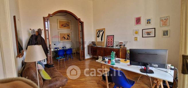 Ufficio in commerciale in 