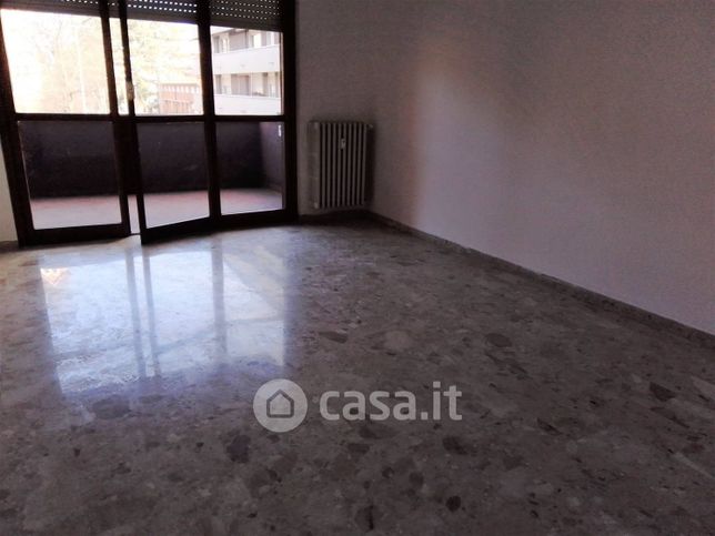 Appartamento in residenziale in Via Col di Lana