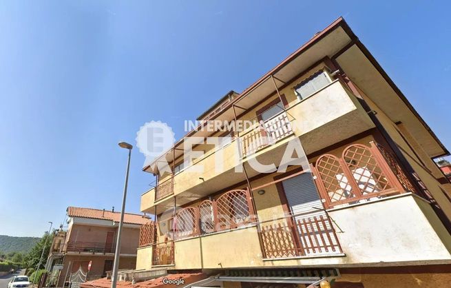 Appartamento in residenziale in Via 4 Novembre 4