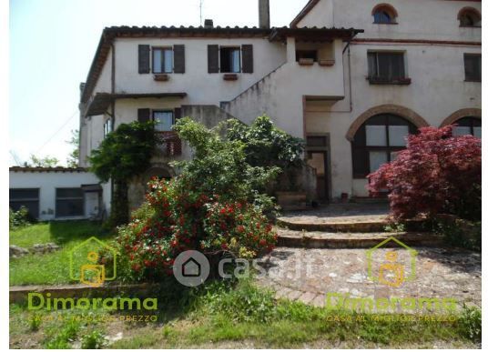 Appartamento in residenziale in Via Tresanti 12