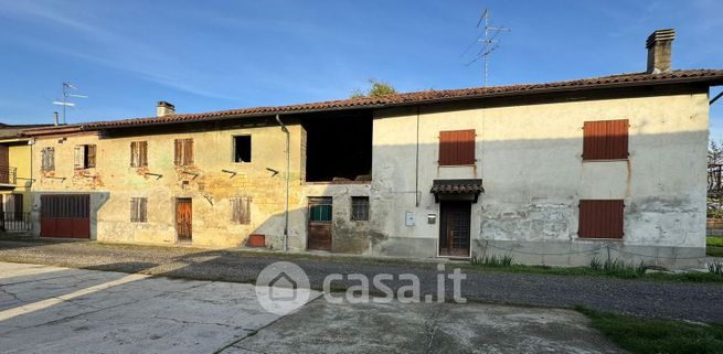 Rustico/casale in residenziale in Strada Alessandria 140