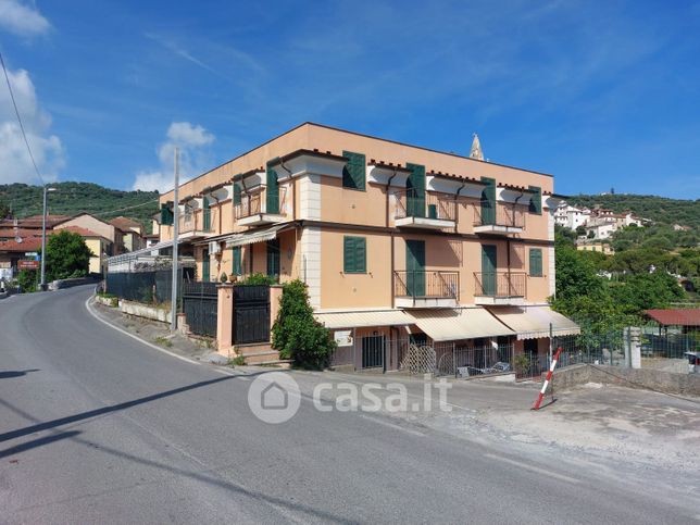 Appartamento in residenziale in Via Diano San Pietro