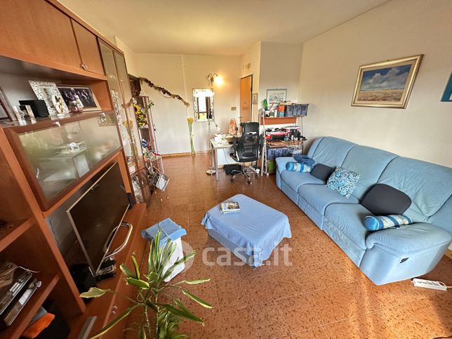 Appartamento in residenziale in Via Santa Rita 4