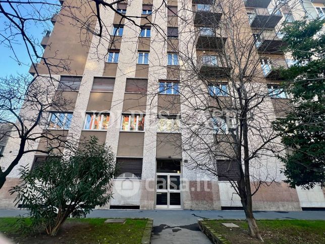 Appartamento in residenziale in Viale Beatrice d'Este 34