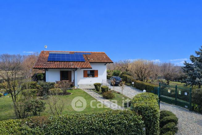 Villa in residenziale in Strada Villar Basso 17