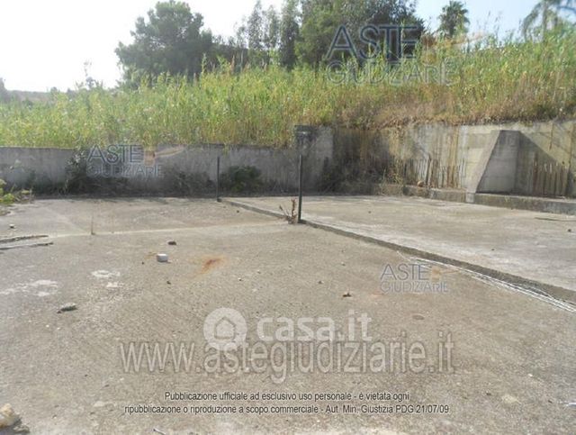 Terreno agricolo in commerciale in Contrada Scampati