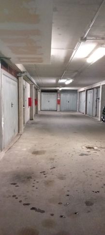 Garage/posto auto in residenziale in Via Divisione Acqui