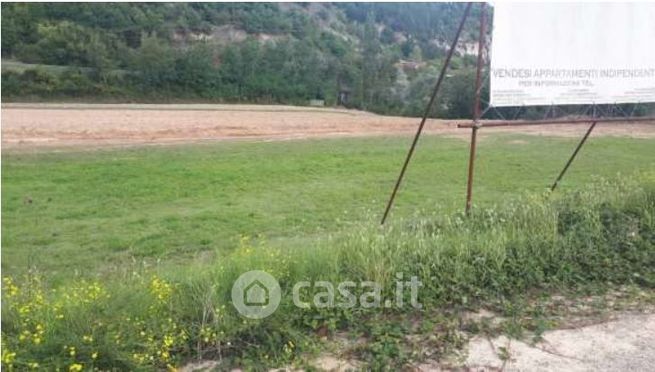 Terreno agricolo in commerciale in 