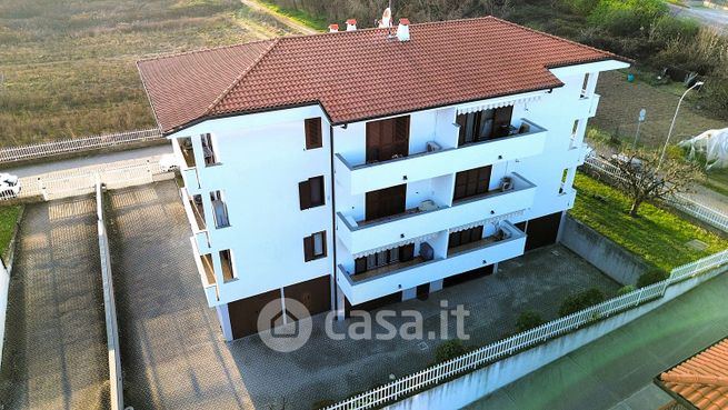Appartamento in residenziale in Via Monte Nero 207