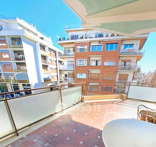 Appartamento in residenziale in Viale delle Medaglie d'Oro 163