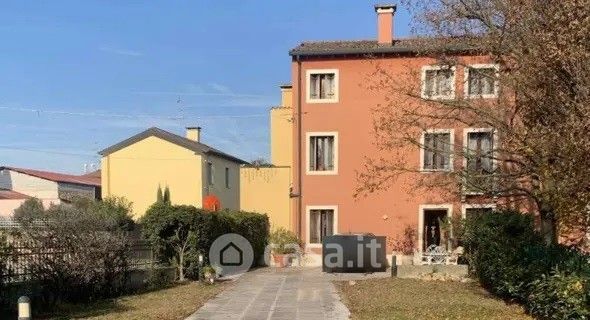 Appartamento in residenziale in Via Preon 9