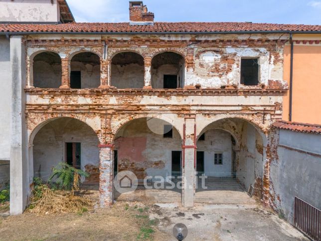 Casa bi/trifamiliare in residenziale in Via Colonnello Ansaldi 10