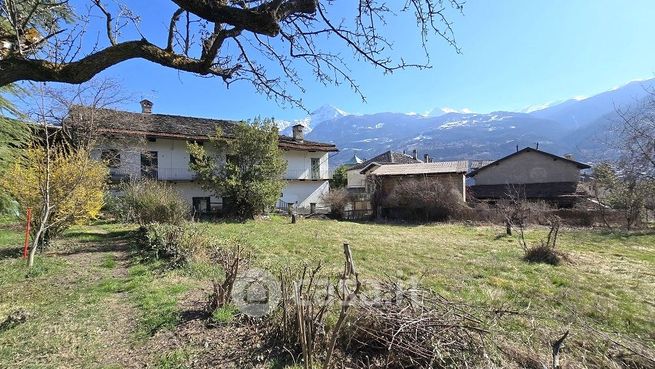 Rustico/casale in residenziale in Regione Le Crou 18