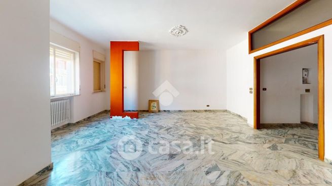 Appartamento in residenziale in Via San Martino della Battaglia 8