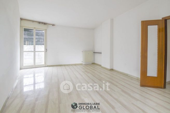 Appartamento in residenziale in Via Pietro Giardini 378