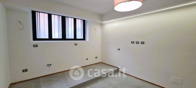 Appartamento in residenziale in Via Cosenza 3