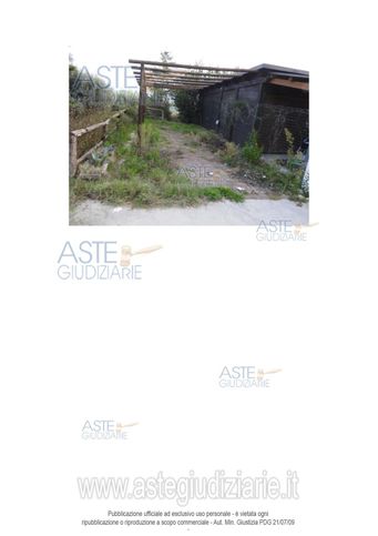 Box/posto auto in residenziale in Via Colle della Corte