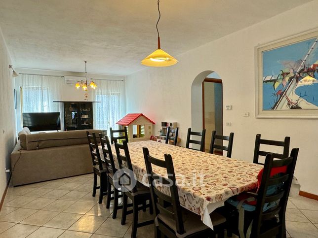 Villetta a schiera in residenziale in Via Frescà