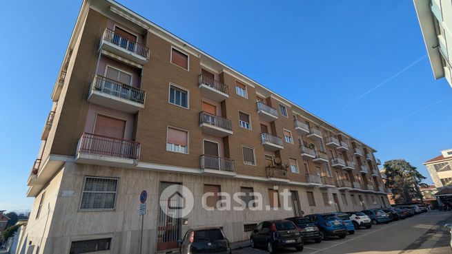 Appartamento in residenziale in Via Fratelli Bandiera 12