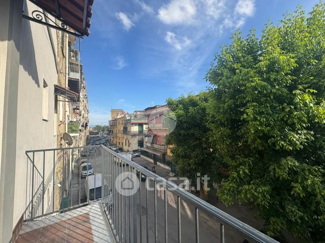 Appartamento in residenziale in Corso Secondigliano 37