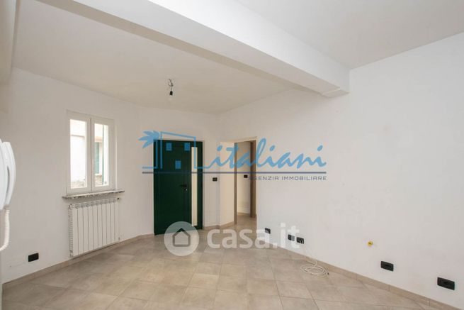 Appartamento in residenziale in Via Emilio Vecchia