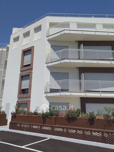 Appartamento in residenziale in Via di Grotte Portella