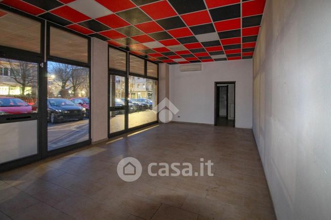 Ufficio in commerciale in Via Braida