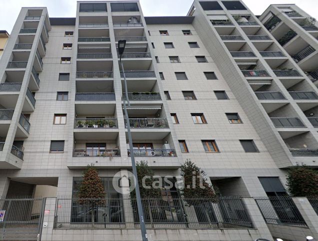 Appartamento in residenziale in Via Monte Generoso 37