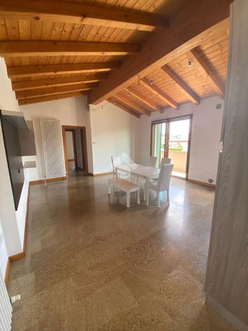 Appartamento in residenziale in Via Casette 149